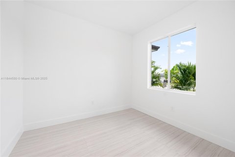 Villa ou maison à louer à Miami, Floride: 4 chambres, 248.05 m2 № 1839484 - photo 22