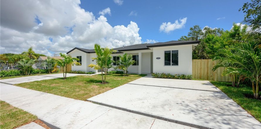 Villa ou maison à Miami, Floride 4 chambres, 248.05 m2 № 1839484