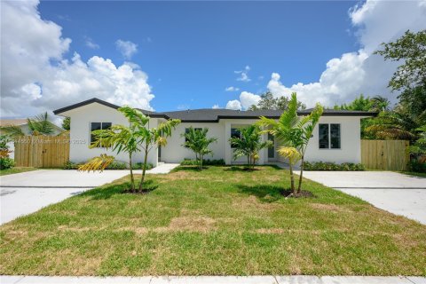 Villa ou maison à louer à Miami, Floride: 4 chambres, 248.05 m2 № 1839484 - photo 26