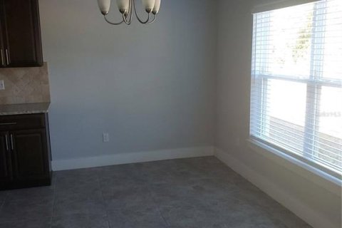 House in Palm Coast, Florida 3 bedrooms, 190.82 sq.m. № 1858247 - photo 6