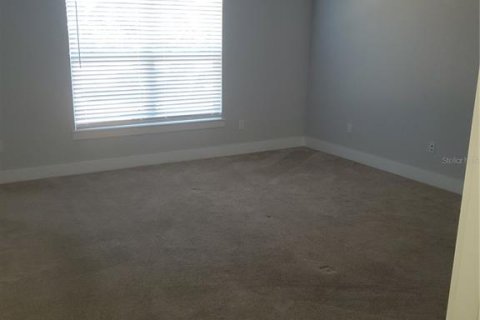 House in Palm Coast, Florida 3 bedrooms, 190.82 sq.m. № 1858247 - photo 12