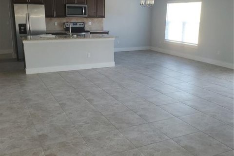 House in Palm Coast, Florida 3 bedrooms, 190.82 sq.m. № 1858247 - photo 8