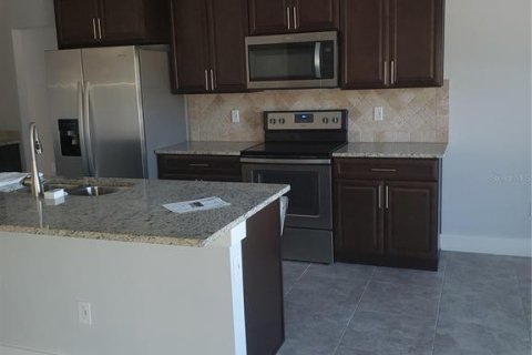 House in Palm Coast, Florida 3 bedrooms, 190.82 sq.m. № 1858247 - photo 10