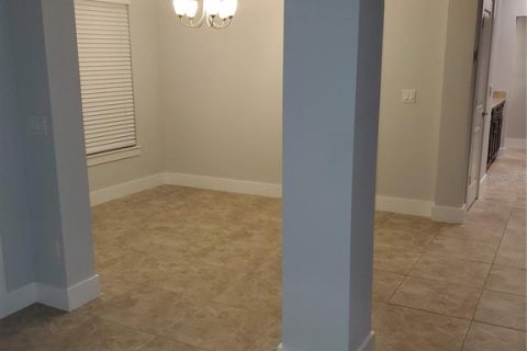 House in Palm Coast, Florida 3 bedrooms, 190.82 sq.m. № 1858247 - photo 4