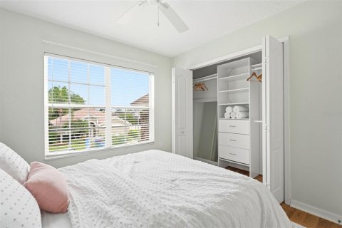 House in Trinity, Florida 4 bedrooms, 231.51 sq.m. № 2151664 - photo 29