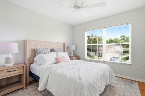 House in Trinity, Florida 4 bedrooms, 231.51 sq.m. № 2151664 - photo 28