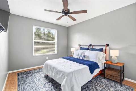 House in Trinity, Florida 4 bedrooms, 231.51 sq.m. № 2151664 - photo 30