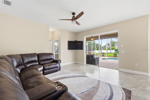 House in Trinity, Florida 4 bedrooms, 231.51 sq.m. № 2151664 - photo 17