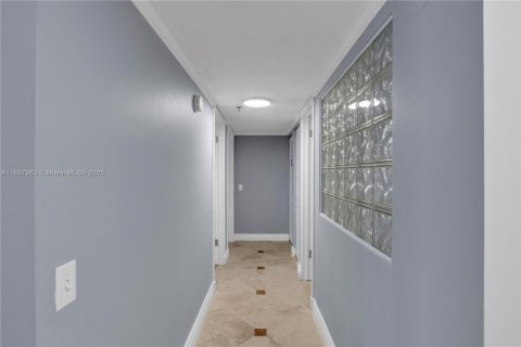 Copropriété à louer à Oakland Park, Floride: 2 chambres, 120.77 m2 № 1891126 - photo 7