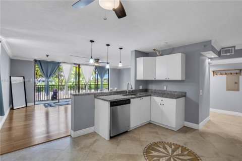 Copropriété à louer à Oakland Park, Floride: 2 chambres, 120.77 m2 № 1891126 - photo 5