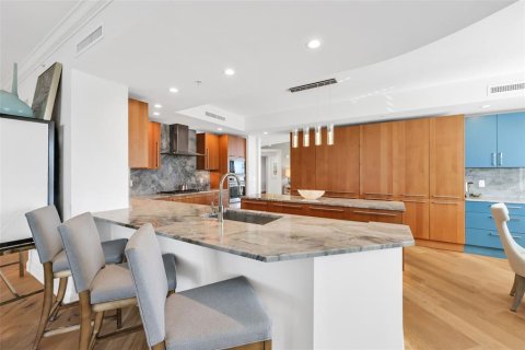 Copropriété à vendre à Naples, Floride: 3 chambres, 326.46 m2 № 2094392 - photo 12