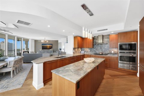 Copropriété à vendre à Naples, Floride: 3 chambres, 326.46 m2 № 2094392 - photo 13