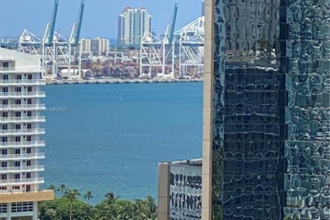 Купить кондоминиум в Майами, Флорида 1 спальня, 67.91м2, № 1966063 - фото 10