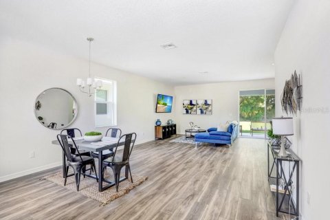Villa ou maison à vendre à Seffner, Floride: 4 chambres, 199.83 m2 № 907186 - photo 5