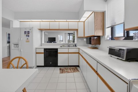 Купить кондоминиум в Хайленд-Бич, Флорида 3 комнаты, 133.13м2, № 2183696 - фото 25