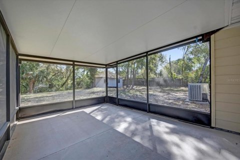 House in Orlando, Florida 4 bedrooms, 176.14 sq.m. № 1509978 - photo 30