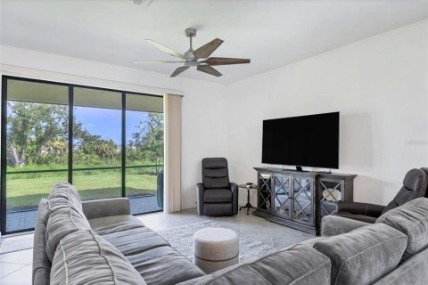 Casa en venta en Port Charlotte, Florida, 3 dormitorios, 172.52 m2 № 1541573 - foto 10