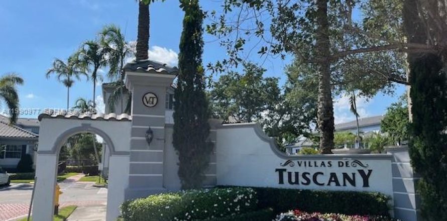 Adosado en Sunrise, Florida 3 dormitorios, 119.38 m2 № 2052179