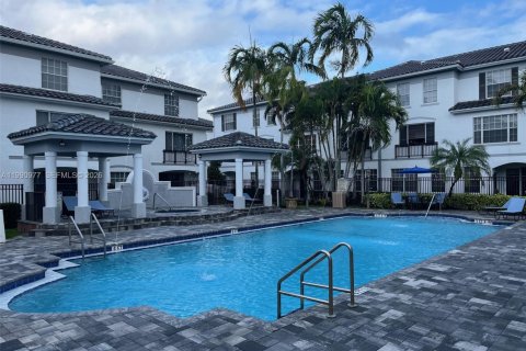 Adosado en alquiler en Sunrise, Florida, 3 dormitorios, 119.38 m2 № 2052179 - foto 3