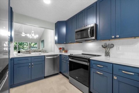 Купить кондоминиум в Нейплс, Флорида 3 спальни, 119.01м2, № 2020073 - фото 8