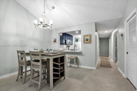 Купить кондоминиум в Нейплс, Флорида 3 спальни, 119.01м2, № 2020073 - фото 4