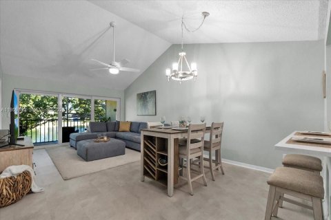 Купить кондоминиум в Нейплс, Флорида 3 спальни, 119.01м2, № 2020073 - фото 3