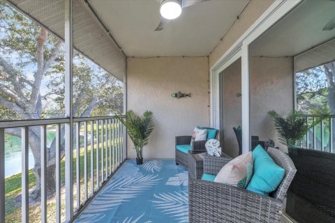 Купить кондоминиум в Нейплс, Флорида 3 спальни, 119.01м2, № 2020073 - фото 22