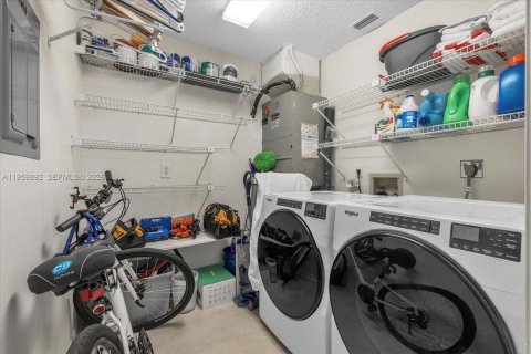 Купить кондоминиум в Нейплс, Флорида 3 спальни, 119.01м2, № 2020073 - фото 20