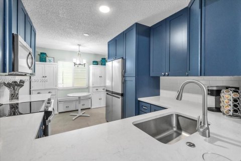 Купить кондоминиум в Нейплс, Флорида 3 спальни, 119.01м2, № 2020073 - фото 7