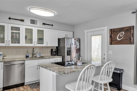 Villa ou maison à vendre à Lakeland, Floride: 4 chambres, 208.84 m2 № 2129312 - photo 5