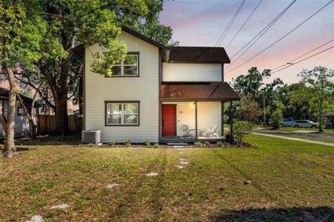 Casa en Lakeland, Florida 4 dormitorios, 208.84 m2 № 2129312