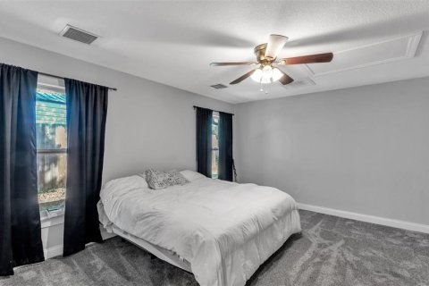 Villa ou maison à vendre à Lakeland, Floride: 4 chambres, 208.84 m2 № 2129312 - photo 16