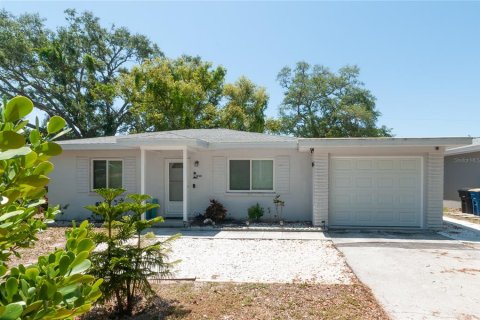 Villa ou maison à Clearwater, Floride 3 chambres, 100.33 m2 № 2227165