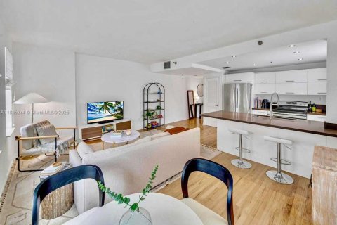 Copropriété à vendre à Miami Beach, Floride: 2 chambres, 82.68 m2 № 1943576 - photo 4