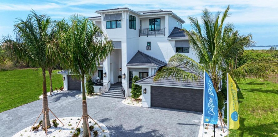 Legends Bay in Bradenton, Florida № 572156