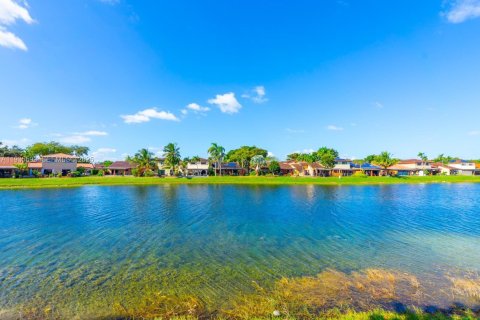 Casa en alquiler en Hialeah, Florida, 3 dormitorios, 112.5 m2 № 1993711 - foto 22