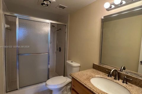 Copropriété à louer à Hollywood, Floride: 2 chambres, 102.19 m2 № 2010033 - photo 27