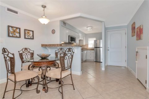 Condo in Dunedin, Florida, 2 bedrooms № 2166888 - photo 22