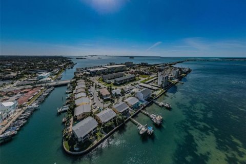Condo in Dunedin, Florida, 2 bedrooms № 2166888 - photo 4