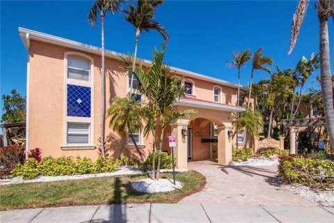 Condo in Dunedin, Florida, 2 bedrooms № 2166888 - photo 7