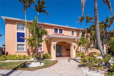 Condo in Dunedin, Florida, 2 bedrooms № 2166888 - photo 2