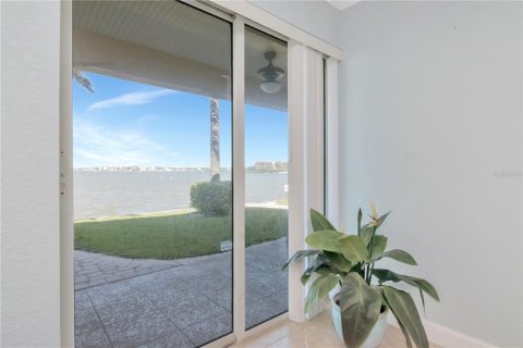 Condo in Dunedin, Florida, 2 bedrooms № 2166888 - photo 20