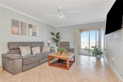 Condo in Dunedin, Florida, 2 bedrooms № 2166888 - photo 17
