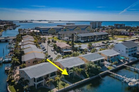 Condo in Dunedin, Florida, 2 bedrooms № 2166888 - photo 5