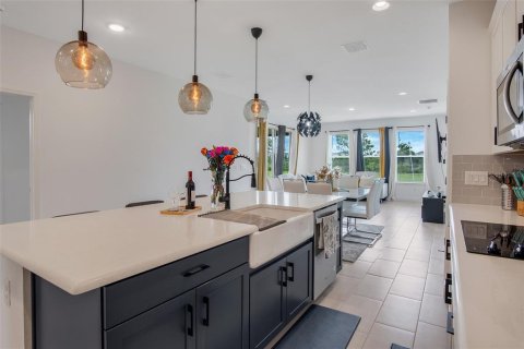 Villa ou maison à louer à Orlando, Floride: 4 chambres, 194.35 m2 № 2167794 - photo 6