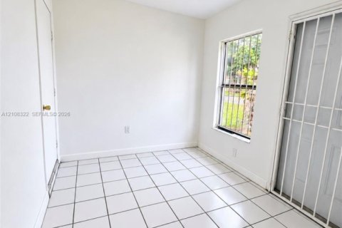 Casa en venta en Homestead, Florida, 3 dormitorios, 139.45 m2 № 2422168 - foto 6