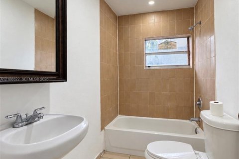 Casa en venta en Homestead, Florida, 3 dormitorios, 139.45 m2 № 2422168 - foto 22