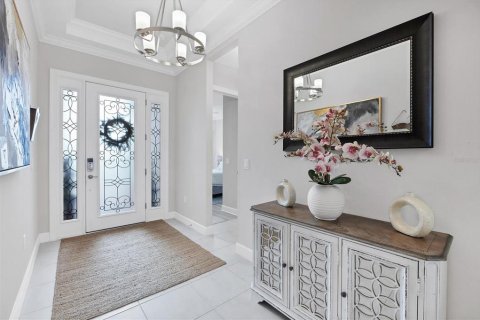 House in Bradenton, Florida 4 bedrooms, 235.6 sq.m. № 1910820 - photo 4