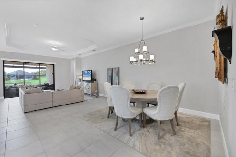 House in Bradenton, Florida 4 bedrooms, 235.6 sq.m. № 1910820 - photo 15