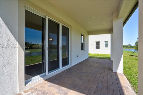 Casa en venta en Davie, Florida, 5 dormitorios, 367.71 m2 № 1582770 - foto 20